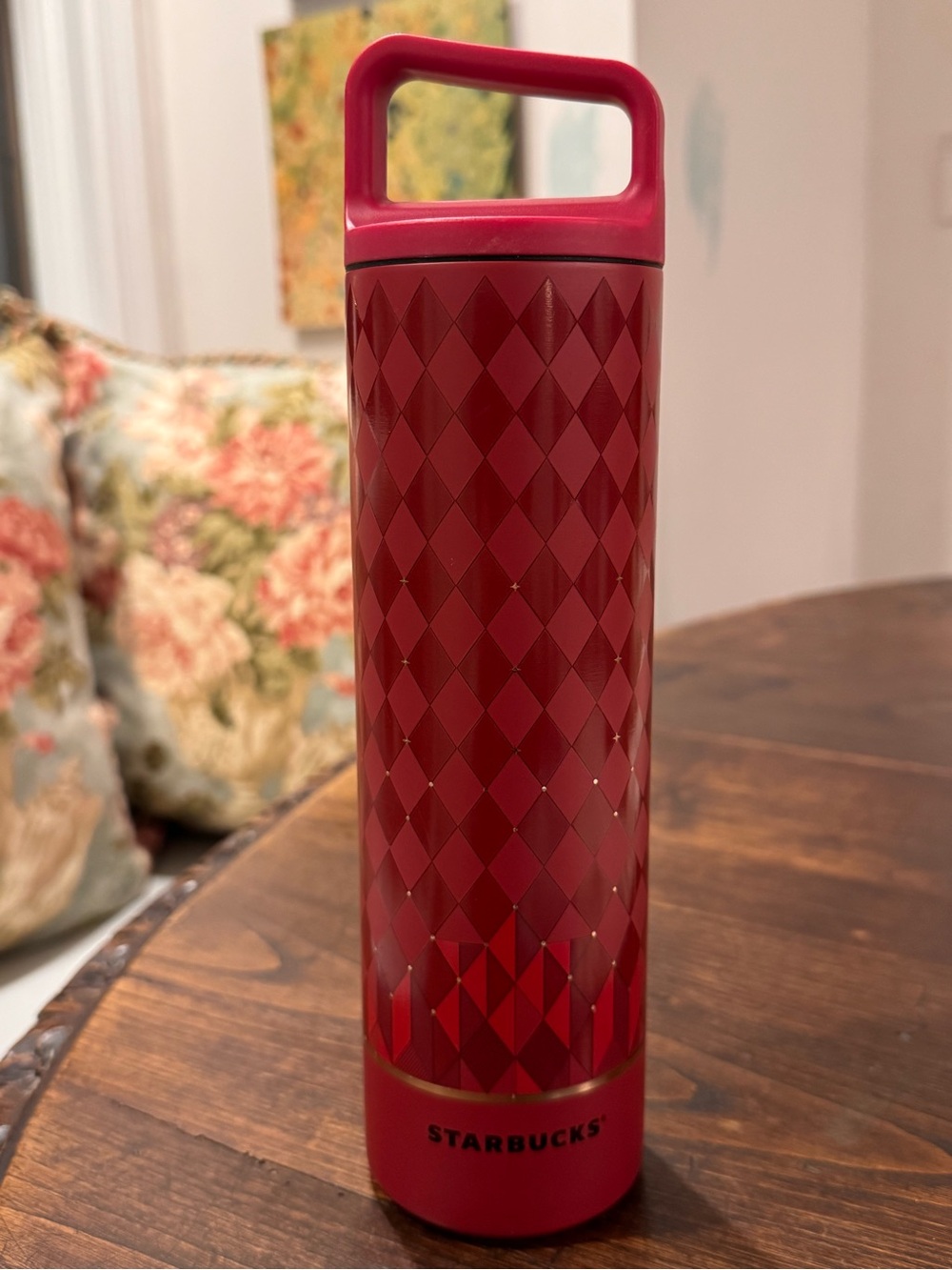 NWT Starbucks x MiiR Red Argyle Holiday Water Bottle 20 oz Insulated Flask